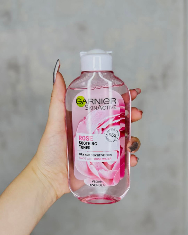 تونر صورت مخصوص پوست خشک و چرب برند کارنیر