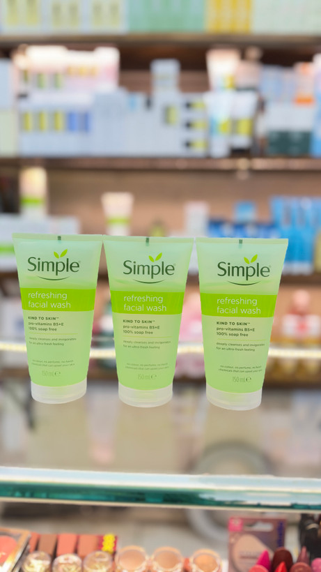 شوینده صورت مدل رفرشینگ برند سیمپل