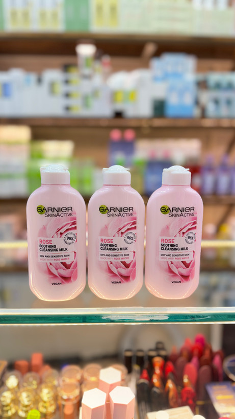 خرید شیرپاک کن مخصوص انواع پوست برند Garnier با حجم ۲۰۰میل