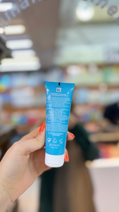 کرم ضدافتاب و ابرسان با spf25 مخصوص پوست های دهیدراته برند Neutrogena